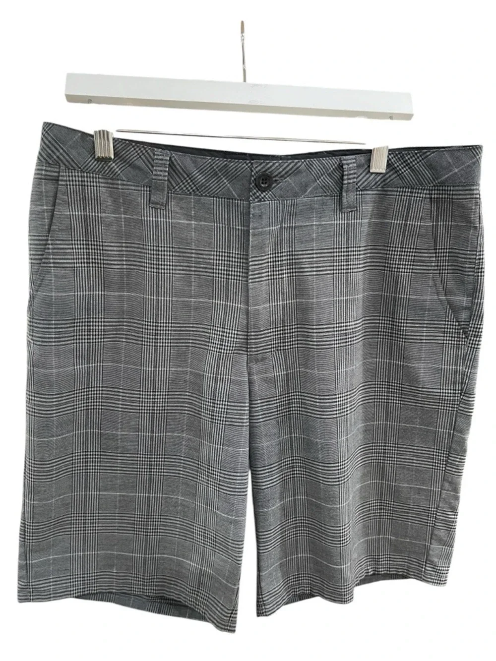Travis Mathew Plaid Golf Shorts SZ 34 Black Grey